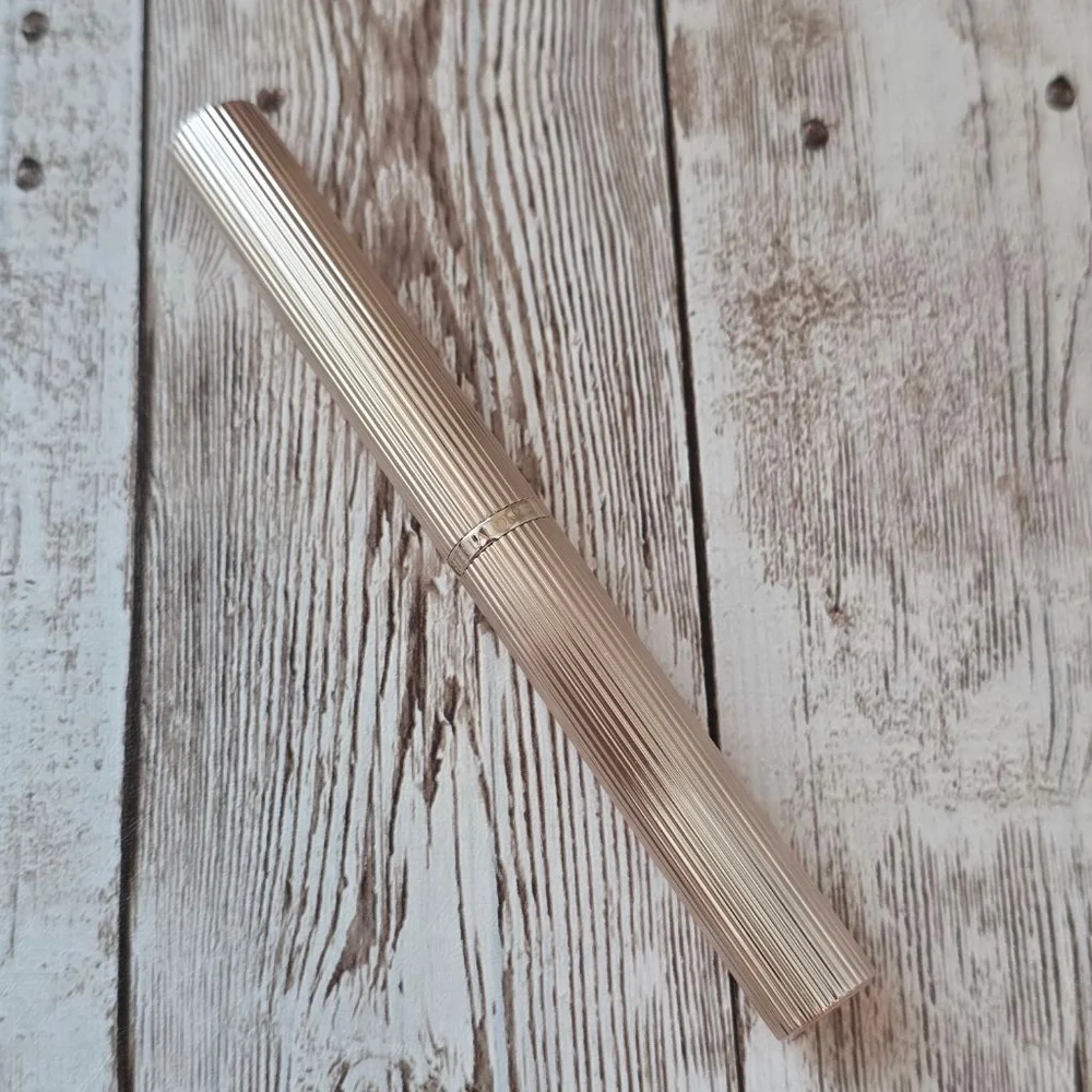 Estee Lauder Pure Color Lipstick 119 Out of Time Mauve